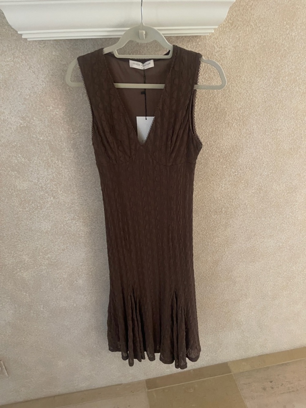 Sleeveless Brown V-Neck Knit Dress